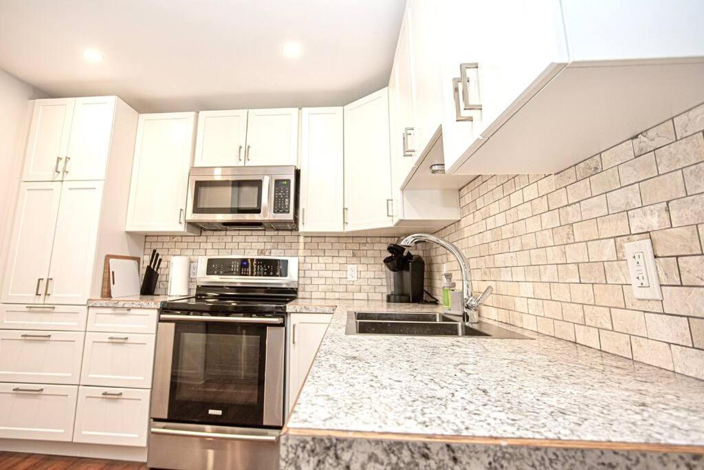 Esquimalt Lagoon Life Apartment Victoria Exterior foto